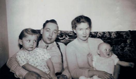 MANZ-Robert-WWII-Army-family.jpg