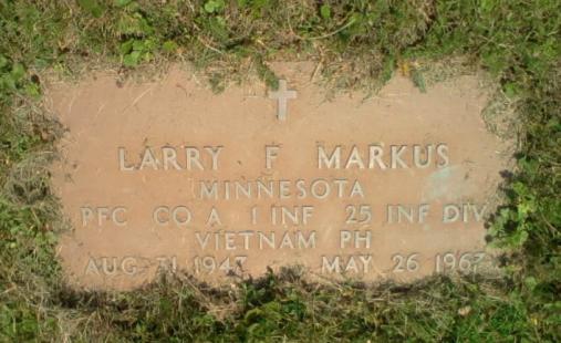 MARKUS-Larry Frank-Vietnam-Army-headstone.jpg