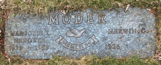 MODER-Merwin George-WWII-Army-headstone.jpg